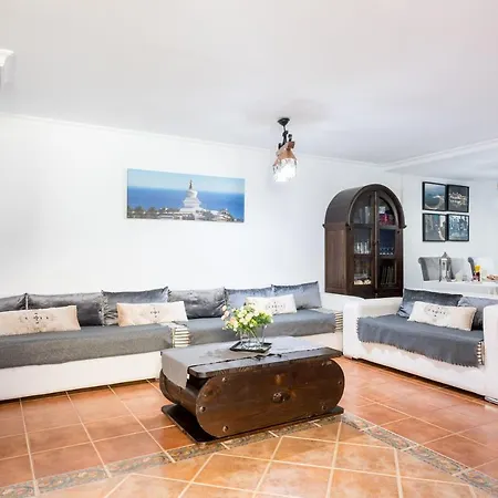 Casa Ribeiro Бенальмадена